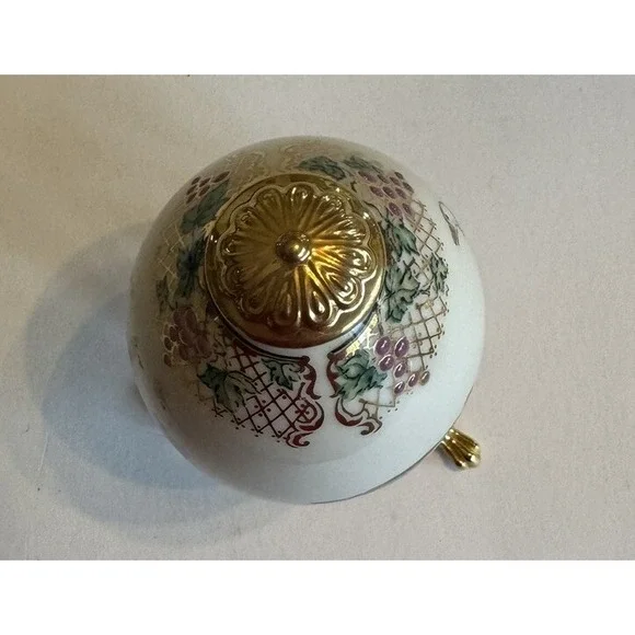 Lenox~China Treasures Collection~Goose Egg ~Brass Stand‎ ~USA Made 1996 Easter - Picture 8 of 11